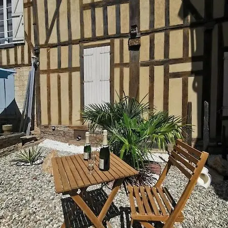 Lejlighed L'ourson De La Cathedrale - Calme - Jardin - Wifi