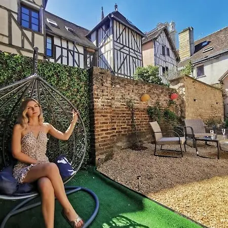 L'ourson De La Cathedrale - Calme - Jardin - Wifi
